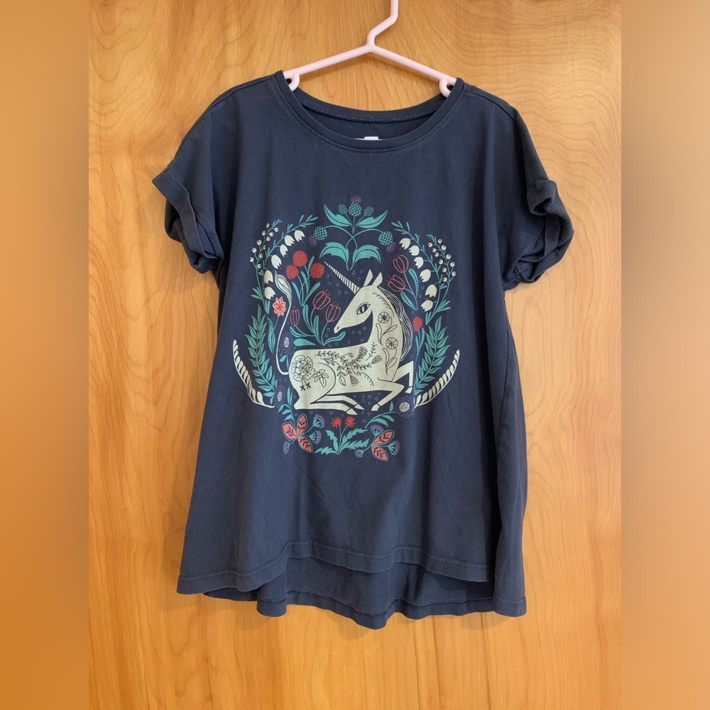 Tea Collection unicorn shirt, size 7